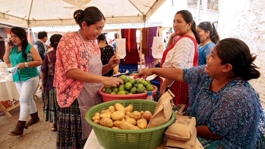 NextBillion (@nextbillion) on Twitter photo As #GenderInclusion efforts in #business grow, the focus is shifting from “changing women” to changing institutions — eg: not just asking #WomenEntrepreneurs to become "more investible."
<a href="/rfries/">Rebecca Fries</a> and <a href="/LuisMarquez_F/">Luis Marquez</a> at <a href="/ValueforWomen/">Value for Women</a> explore this shift:
bit.ly/3Etqtj5 As #GenderInclusion efforts in #business grow, the focus is shifting from “changing women” to changing institutions — eg: not just asking #WomenEntrepreneurs to become "more investible."
<a href="/rfries/">Rebecca Fries</a> and <a href="/LuisMarquez_F/">Luis Marquez</a> at <a href="/ValueforWomen/">Value for Women</a> explore this shift:
bit.ly/3Etqtj5