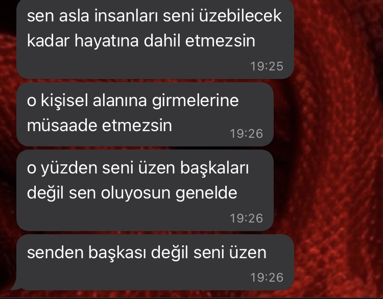 Bu mesaj için mutlu mu olmalıyım içimdeki güvensizlik yerine üzülmeli mi karar veremedim