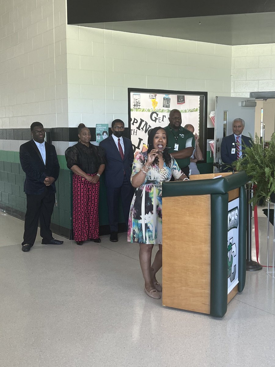 What a momentous occasion! The grand re-opening of the Vance County High School Media Center and our Z-Space lab under the direction of Mrs. Sheila Burwell. Great things are happening along Viper Way. Stay tuned for the journey. #ViperPride