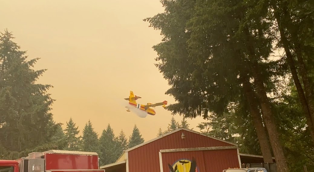 JeremyCMorgan's tweet photo. Today has been three years since I spent my entire birthday (6am to 11pm) fighting a forest fire (#powerlinefire) . Looking back, it wasn't as terrible as it sounds. I'm glad it was stopped before it hit people's homes. Teamwork makes the dream work Y'all https://t.co/dLEq54RYLh
