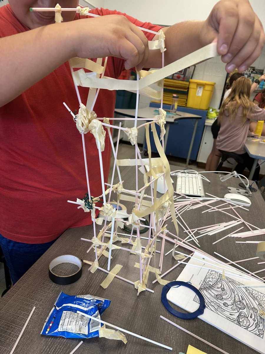 slarseneips's tweet photo. STEM Challenge. Build a straw tower as high as you can that can hold a tiny stuffed monkey. @BrentwoodEIPS https://t.co/ndSQY4vGP8