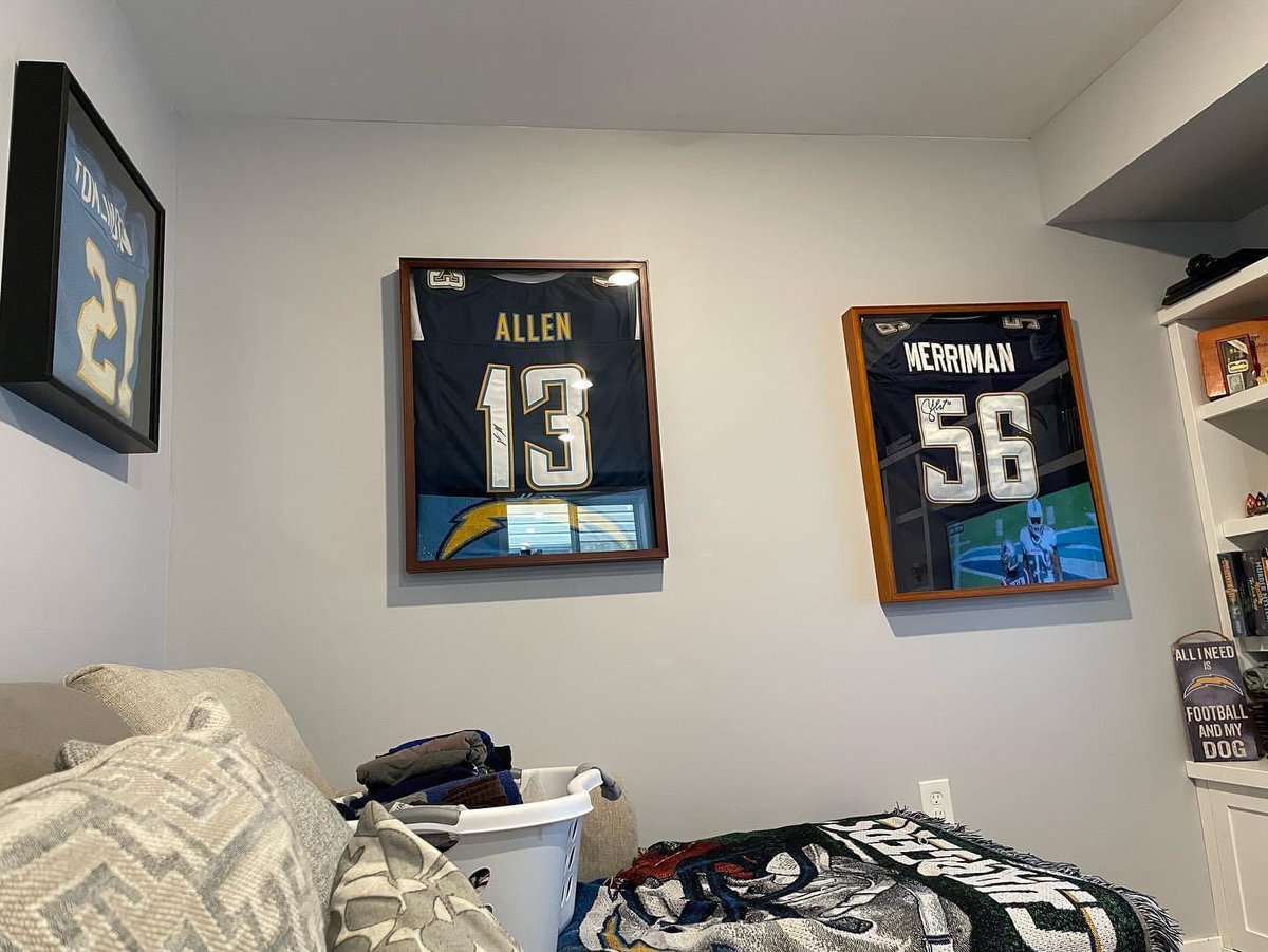 OhThurbs's tweet photo. Saddest part about moving is taking down the @chargers cave BUT @AustinEkeler I managed to snag you third overall in FF! (Pumped!). Need to get your autographed jersey on the wall next! May the Bolts pay you handsomely when they realize you are THE MAN! Let’s go! Bolt up! https://t.co/KaKfyjLSbu