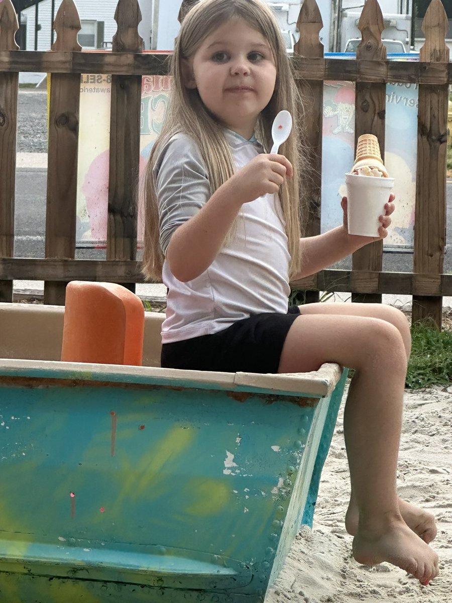 Chris Amos tweet media