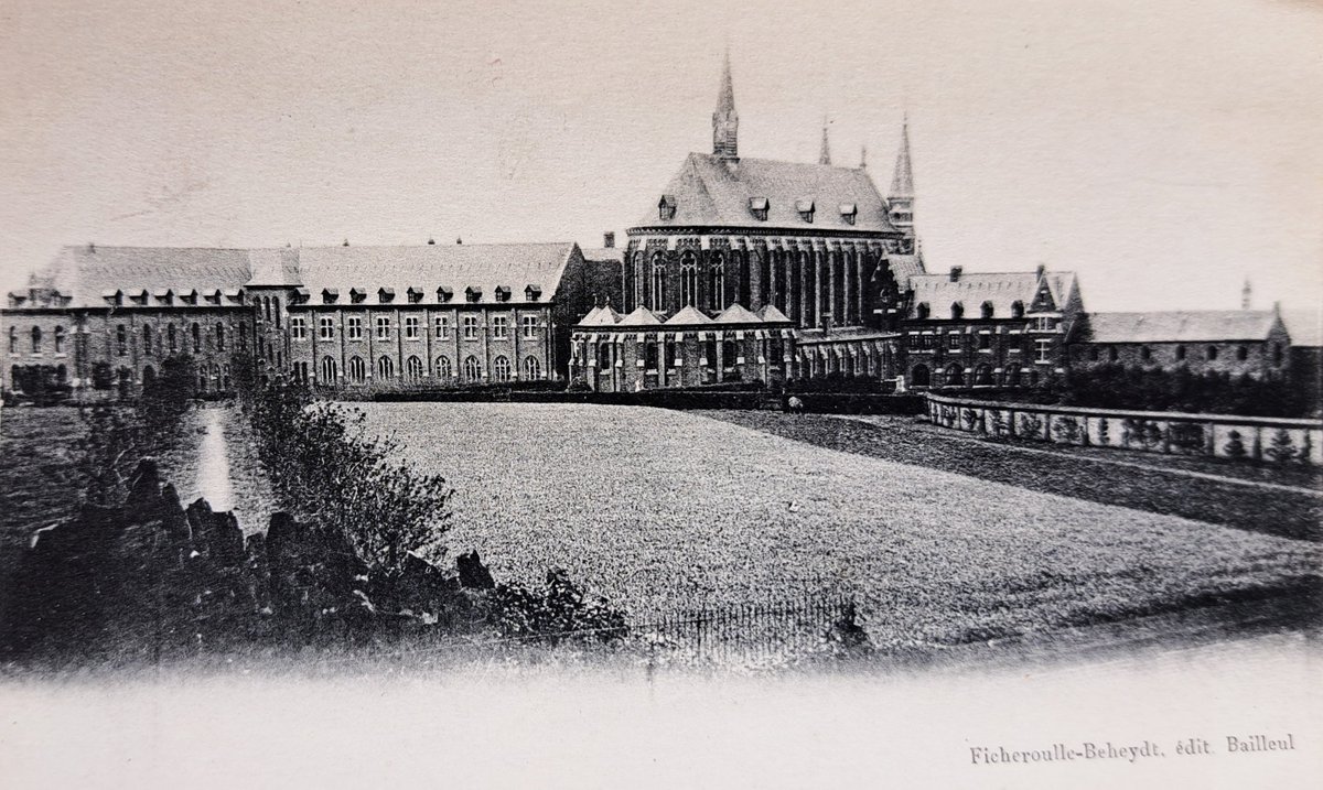 FoxTerriblis50's tweet photo. Two more old postcards, postmarked 1916, of L'Abbaye Sainte Marie du Mont des Cats #France. The later one shows the interior of the Abbey Church when I was last there. There have been some changes to the stalls since. #France #MontdesCats #Godeswaervelde #FrenchFlanders https://t.co/wGqhHVyUTr