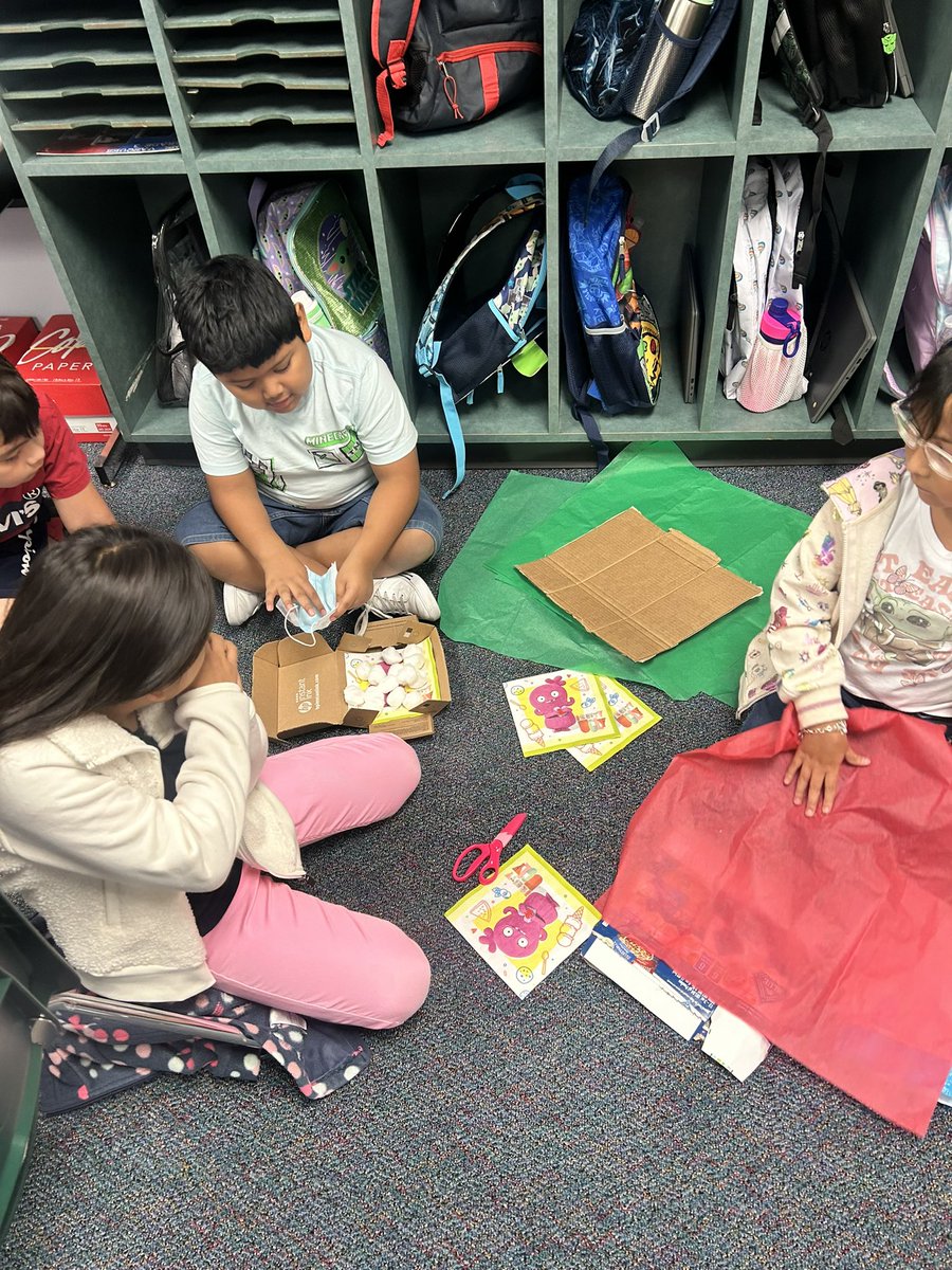 Erin Grasha (@grashaerin) on Twitter photo #sciencematters <a href="/DISDSciencePK_5/">DISDSciencePK-5</a> <a href="/KELittle_Elem/">KE Little Elementary</a>
Mrs Vazquez’ students - Don’t Break It!! #sciencematters <a href="/DISDSciencePK_5/">DISDSciencePK-5</a> <a href="/KELittle_Elem/">KE Little Elementary</a>
Mrs Vazquez’ students - Don’t Break It!!