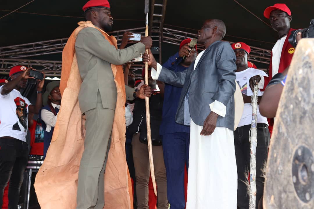 Abalya Nnaka, mweebale. You have made a strong statement. If Gen M7 hadn't smelt the coffee, the time is now for him to do so.
#NUPCountryWideTour 
#PeoplePowerOurPower