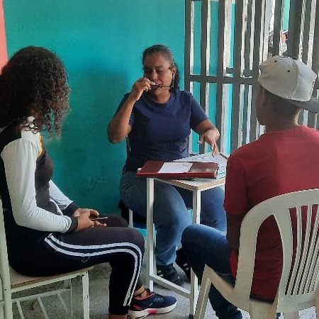 CDCEAragua's tweet photo. #8Sept 
Atención a los bachilleres para la modificación de S.N.I en la
UEE Jacob Pérez Carvallo en el Municipio Santos Michelena Edo. Aragua.
#MaduroEsProteccionSocial 
@NicolasMaduro 
@_LaAvanzadora 
@MPPEDUCACION 
@PiedadQuintana1 
@Soykarinacarpio https://t.co/CB3Nhpjgha
