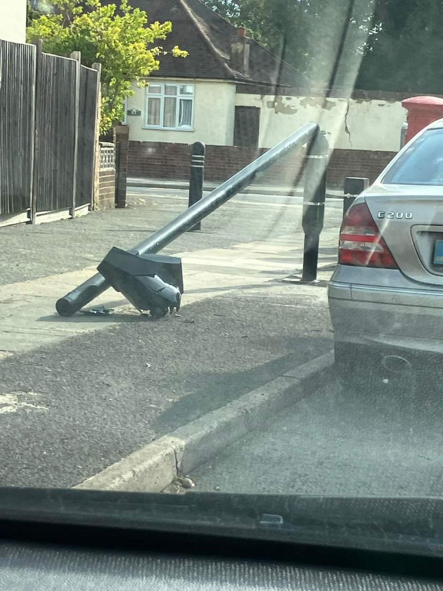 Justice_forum's tweet photo. London Mayor Khan's ULEZ cameras are not having a good day. https://t.co/omvwhW4LVy