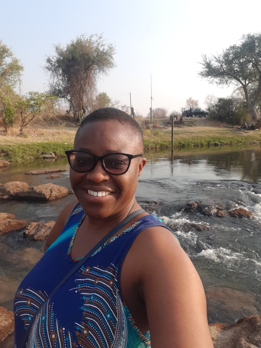 NaSheldonCooper's tweet photo. A well deserved break on the Mighty Zambezi River.
#VisionZeroConference
#Livingstone https://t.co/8xkg22l4Gu