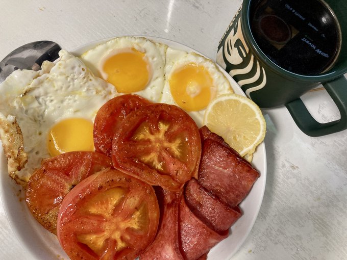 爸爸做早餐给你吃！ https://t.co/tggGpt4Dx4<a href="/tag/%E6%BB%A4%E9%95%9C%E9%B8%A1%E5%B7%B4"class="tags"><span>#滤镜鸡巴</span></a>