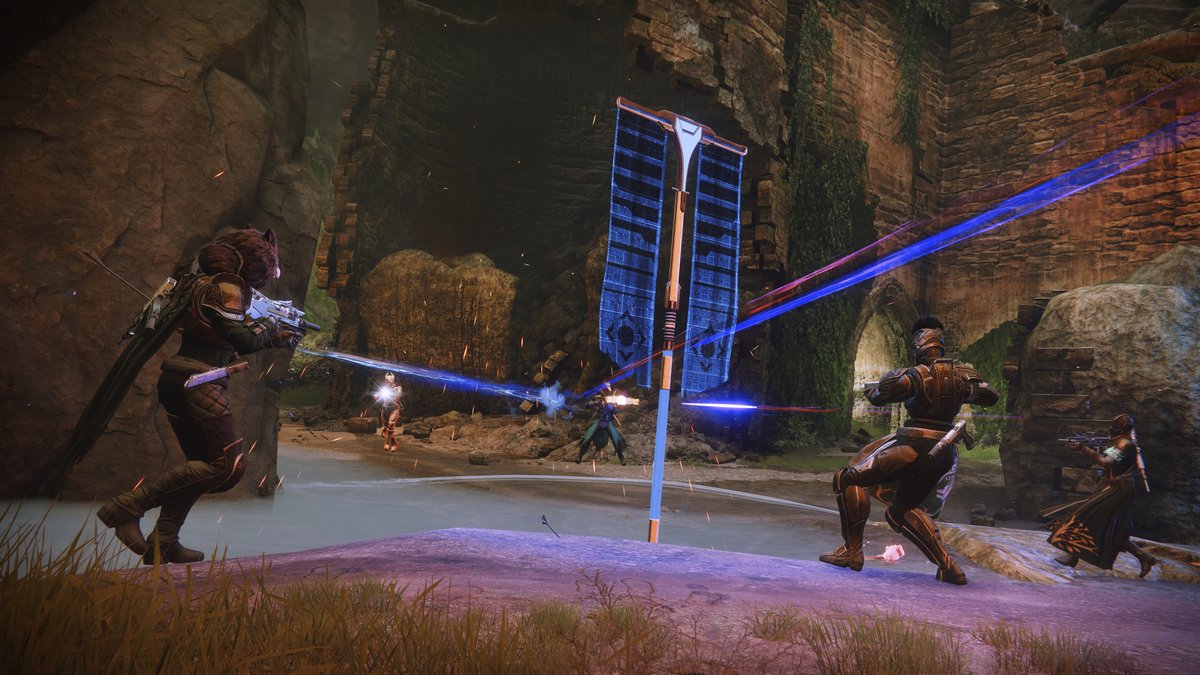 DestinyTheGame's tweet image. Wage war like a weekend warrior.

Iron Banner: Control is currently live! Control the zones and reign victorious for your team. 🐺🔥