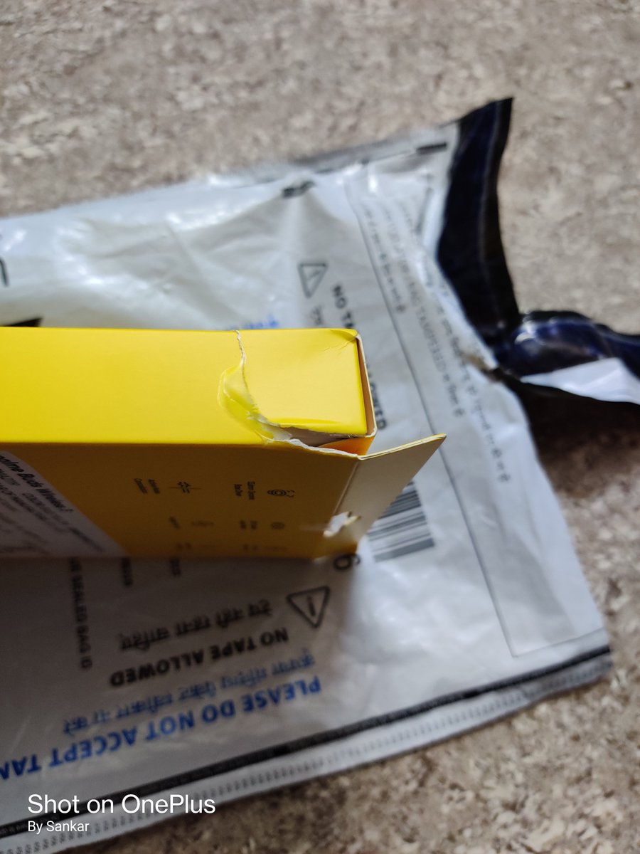 CodeNDrive's tweet photo. Hello @amazonIN
Have ordered a headset a couple of days back and it got delivered today. And surprised to see the product package is damaged seal is broken 😕 and outside cover is clean 🧐
Quality control went on toss?
#PoorDelivery https://t.co/ZbhNmlcNbu