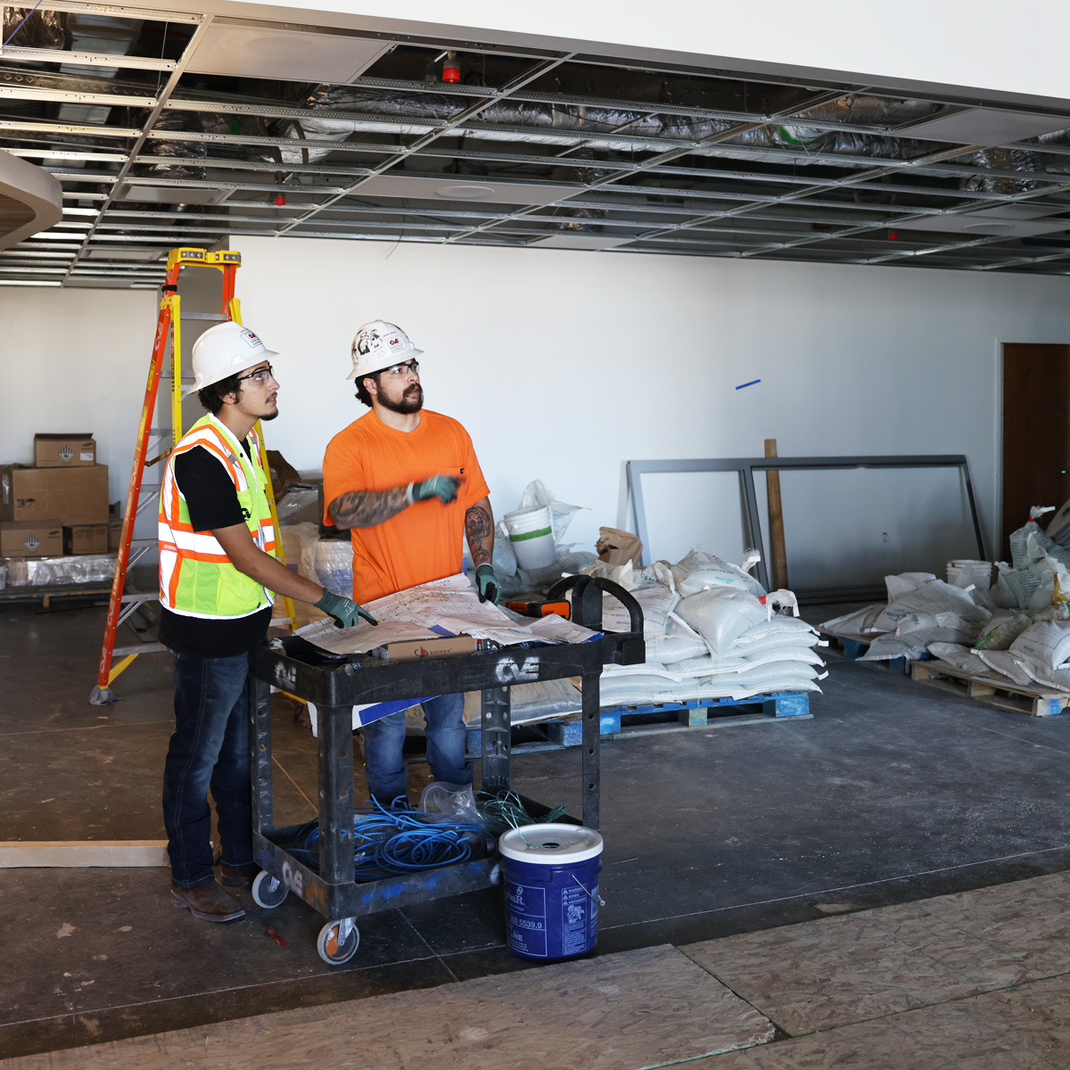WeAreCVE's tweet photo. CVE’s teledata &amp; electrical construction teams are hard work at the new Intermountain Healthcare Primary Children's Hospital Lehi. We are proud to help build this healthcare campus that will enhance children’s well-being in Utah + surrounding states for generations to come. https://t.co/VI9YGZInFb