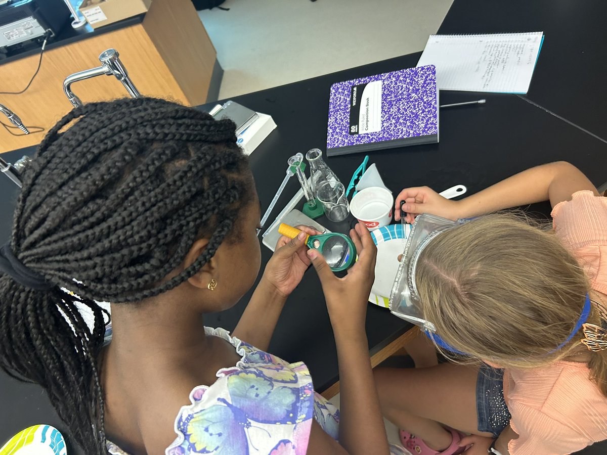 More STEM lab pics! <a href="/Marshall_4th/">Ms. Marshall</a> <a href="/eps_stem/">Gomathi Ramachandran</a>