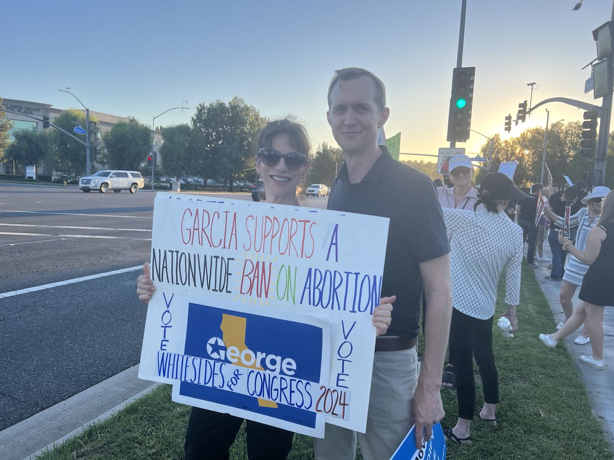 gtwhitesides's tweet image. Jam packed night in Santa Clarita yesterday! 

First, we joined the SCV Dems and NARAL for a pro choice rally. Then, we called into the Heart of LA Dems meeting live from the (parked!) car. 

In Congress, you can count on me to be a pro choice advocate and champion. #CA27