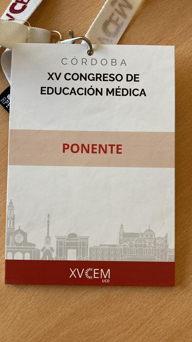 SEMERGENAndaluz's tweet photo. 400 estudiantes de #Medicina de toda España en el #XVCongresodeEducaciónMédica la #UCA. Emisión de #CercadeTí @SEMERGENap @mjcasmor #MedicinaFamilia #PasiónRural #FormasdeVida https://t.co/LINXEFsb8k