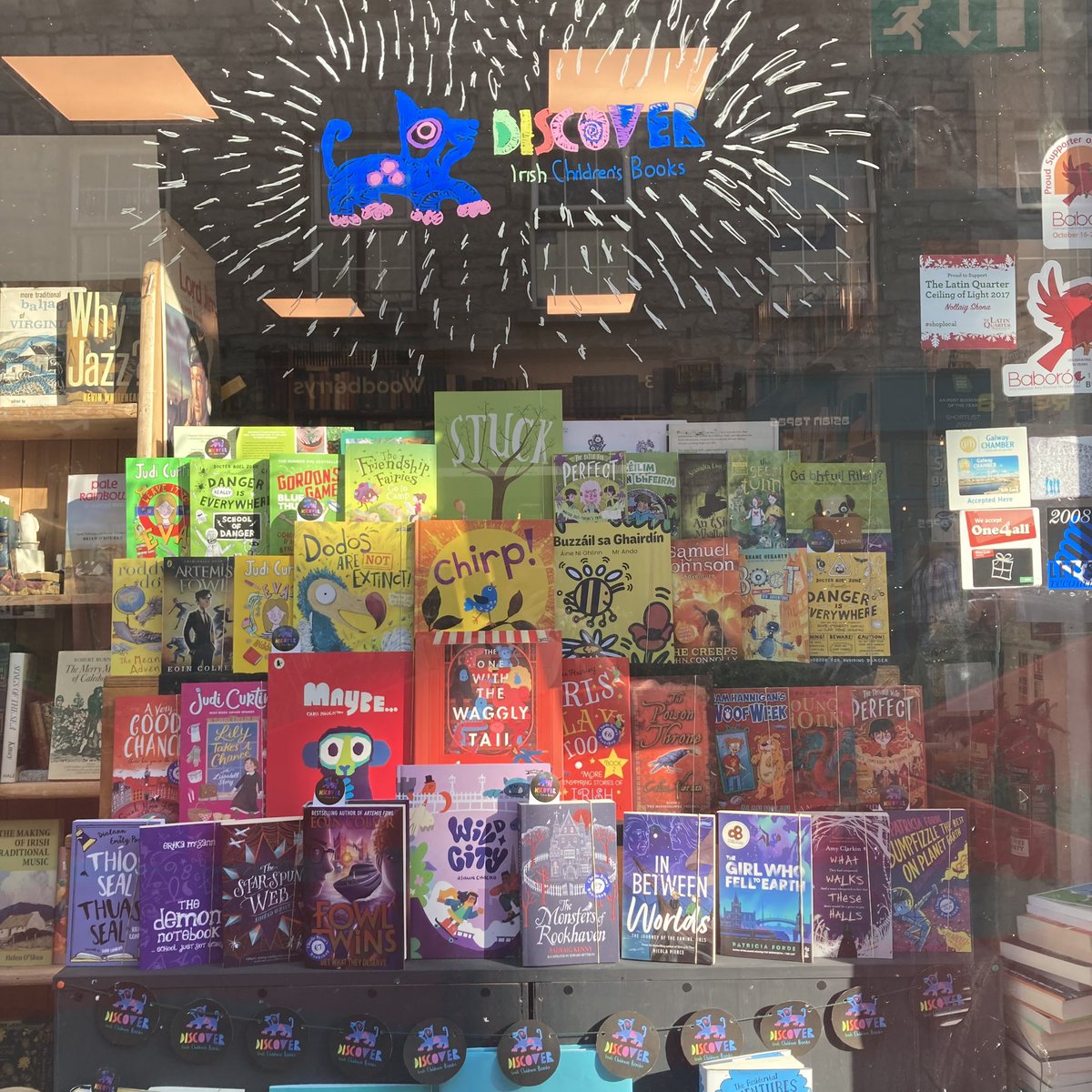 Check out our new window display celebrating all things #DiscoverIrishKidsBooks !!