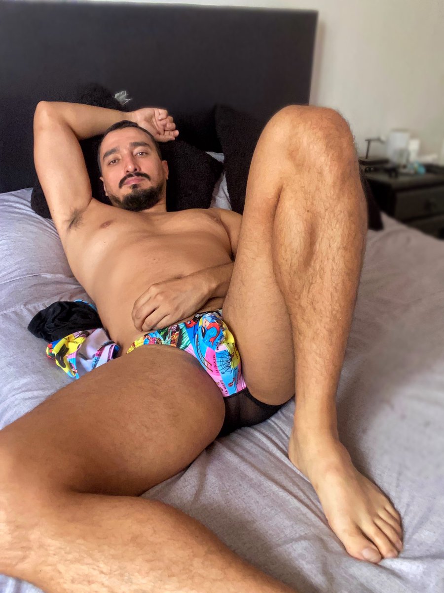 EverestMiguel's tweet photo. Ya por fin viernes 🔥😋👋

🩲: @oficial_bmw https://t.co/9DoqrBSVZ9