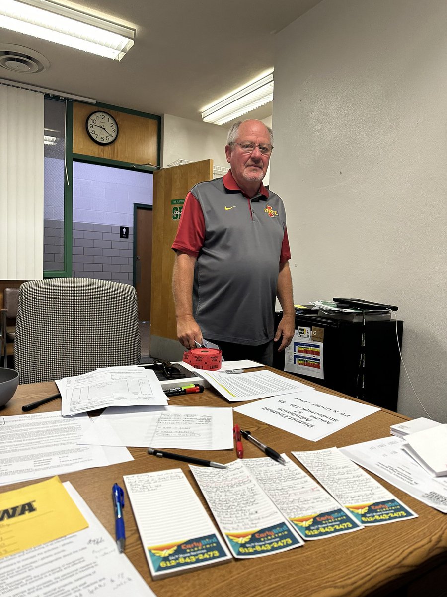 dflat15's tweet image. Tough look showing up to school this morning with a shirt complaining about officials when you have an ex-D1 football ref principal. Mr. Johnson let me know he didn’t officiate that game, but that I need to see him in his office after school today 😅 #GoCyclones #GoGaels