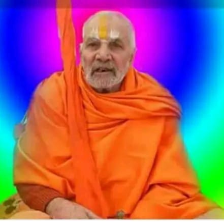 MaharjSwami's tweet photo. प्रयाग की पावन भूमि से आज एक और संत वैकुण्ठवासी हो गय श्री राम जन्मभूमि आंदोलन में संत श्री की भूमिका प्रमुख थी,  श्रीमज्जगद्गुरु रामानुजाचार्य श्री त्रिदण्डी स्वामी रंङ्गरामानुजाचार्य जी महाराज का वैकुण्ठवाश हो गया है  श्री चरणो मे विनम्र श्रध्दांजलि #viral #view https://t.co/Sr7dB00hSz