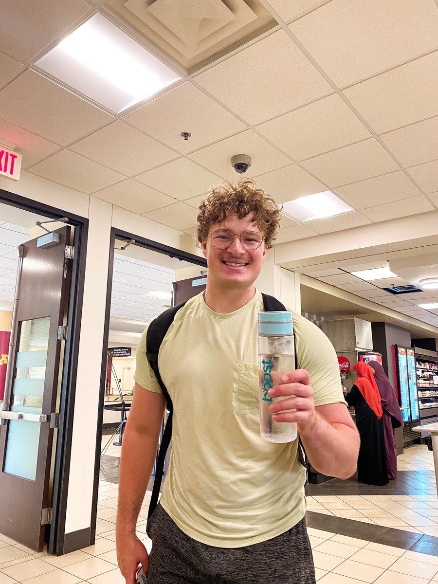 MFoodCo1's tweet photo. Welcome back to campus, Gophers!〽️Boost is a mobile ordering app that allows you to order from your favorite campus locations like Panda Express ahead of time to avoid the wait.

Find us around campus the next few weeks to learn more about Boost!

#BoostOrdering #umn #skiumah https://t.co/PhU4rlWHB3