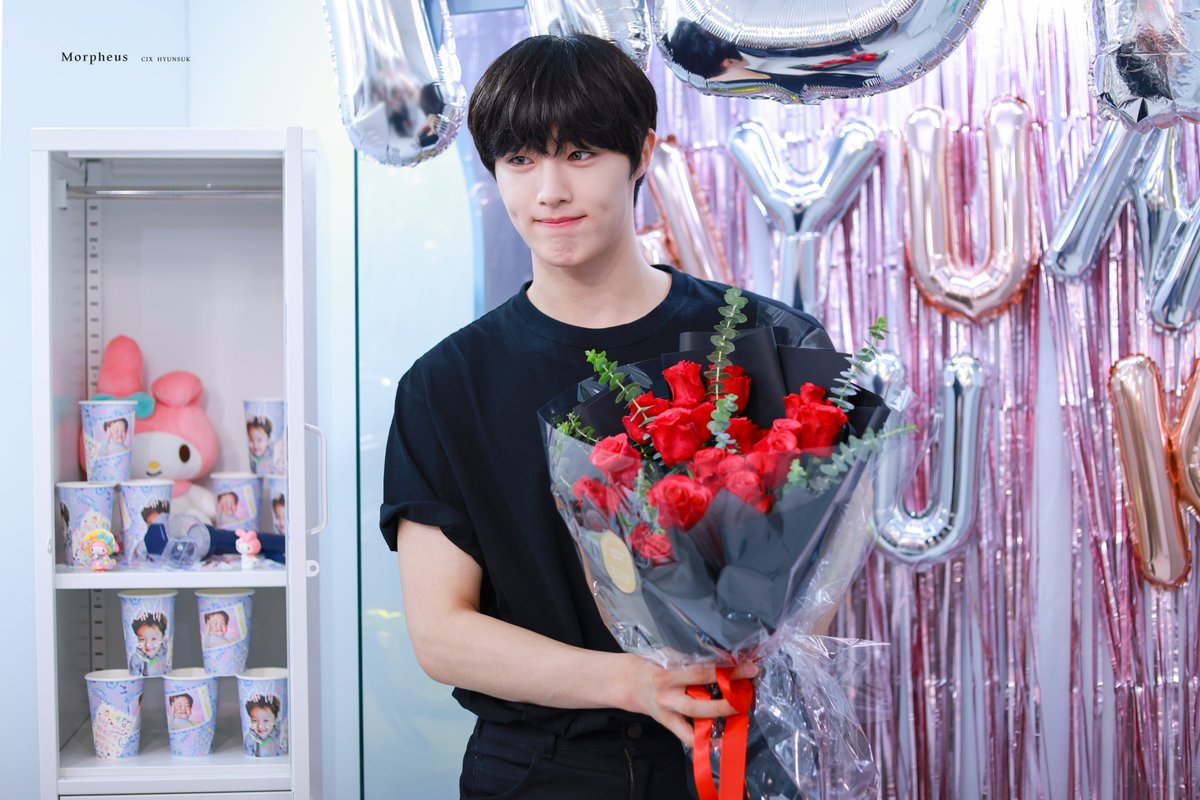 MorpheusYHS's tweet photo. 230908 HBD

My Love Is Like A Red Red Rose❤️
#CIX #씨아이엑스 #윤현석 #현석 #HYUNSUK https://t.co/JCDOOt9KV6