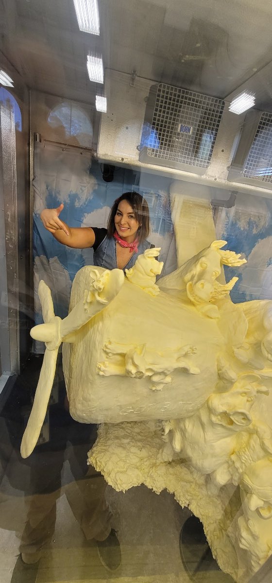 AlanaBrophyWX's tweet image. Had to share some highlights from the #Utahstatefair — it was opening day &amp;amp; @abc4utah day — we had a blast at the live newscasts! The #utwx was beautiful &amp;amp; when it got too hot, I stepped in the freezer with the butter cow.  
🧈🐄🎡🎟️🎠🎪🥨🍦🐣