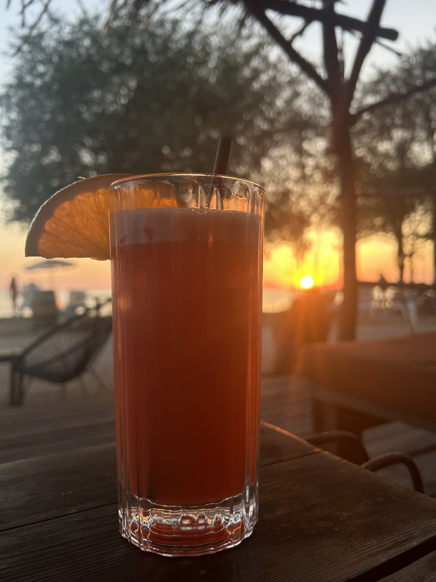 Der Charlie kann’s einfach! Und wieder verpasst der <a href="/buzze/">Sebastian</a> alles…🤷‍♀️