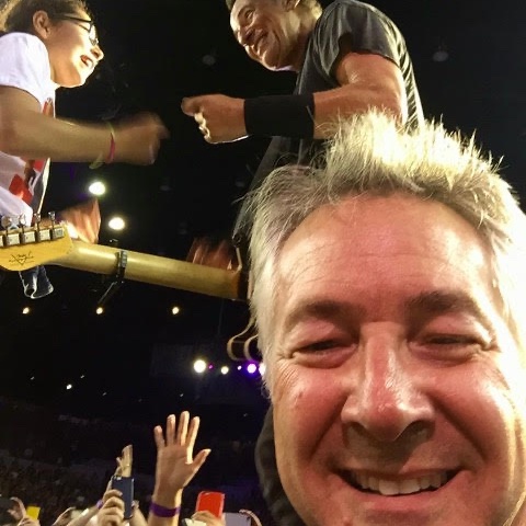 NEW EPISODE: Meet Michael, a #Springsteen fan who chose a lyric from '4th of July, Asbury Park' that celebrates summer filled with freedom & adventure along with a desperate plea for love. LISTEN Apple tinyurl.com/yc3smjfa Spotify tinyurl.com/mumyafja @springsteen