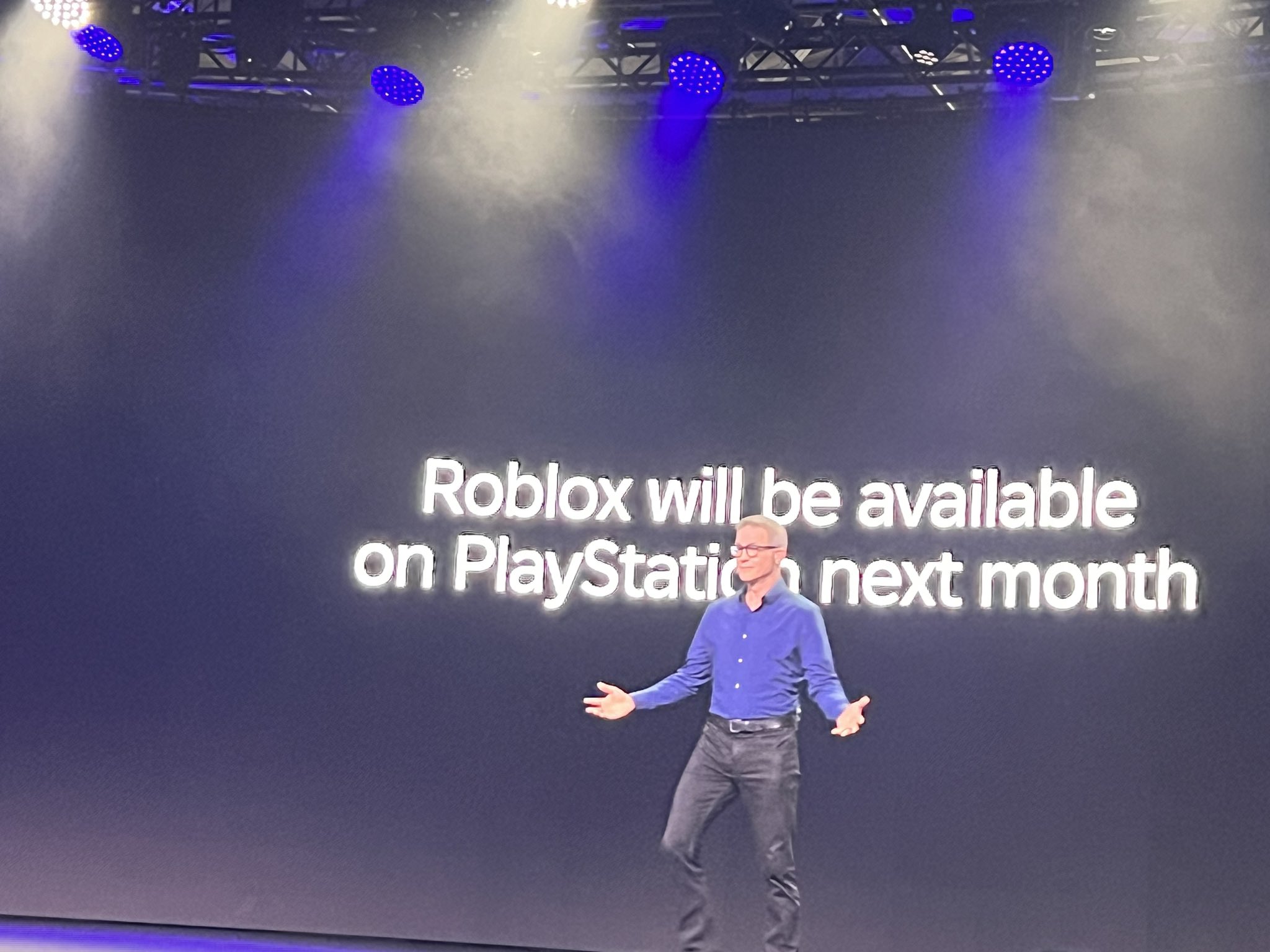 ROBLOX IS FINALLY ON PLAYSTATION 