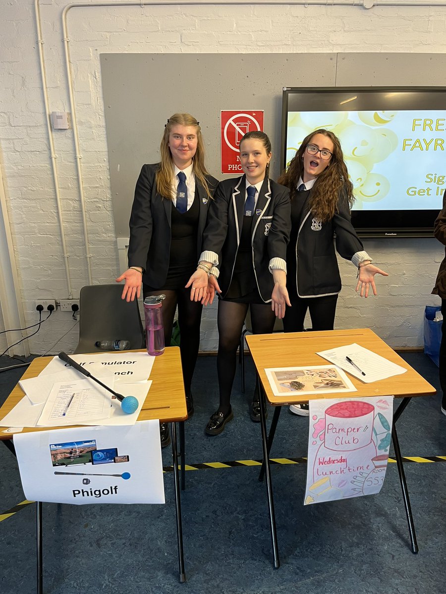 Another successful Freshers Fayre today organised by our fantastic pupil leadership team. Lots of exciting new clubs and committees to get involved in this year! 🏀⛳️🎭🎤🎬🎲

<a href="/JohnstoneHighSc/">Johnstone H.S.</a>