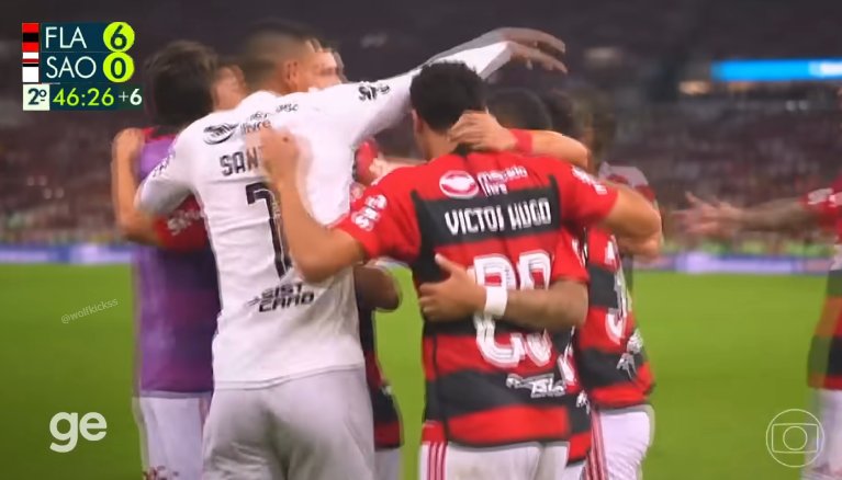 cathaxs_'s tweet image. "tive um sonho"

o sonho: