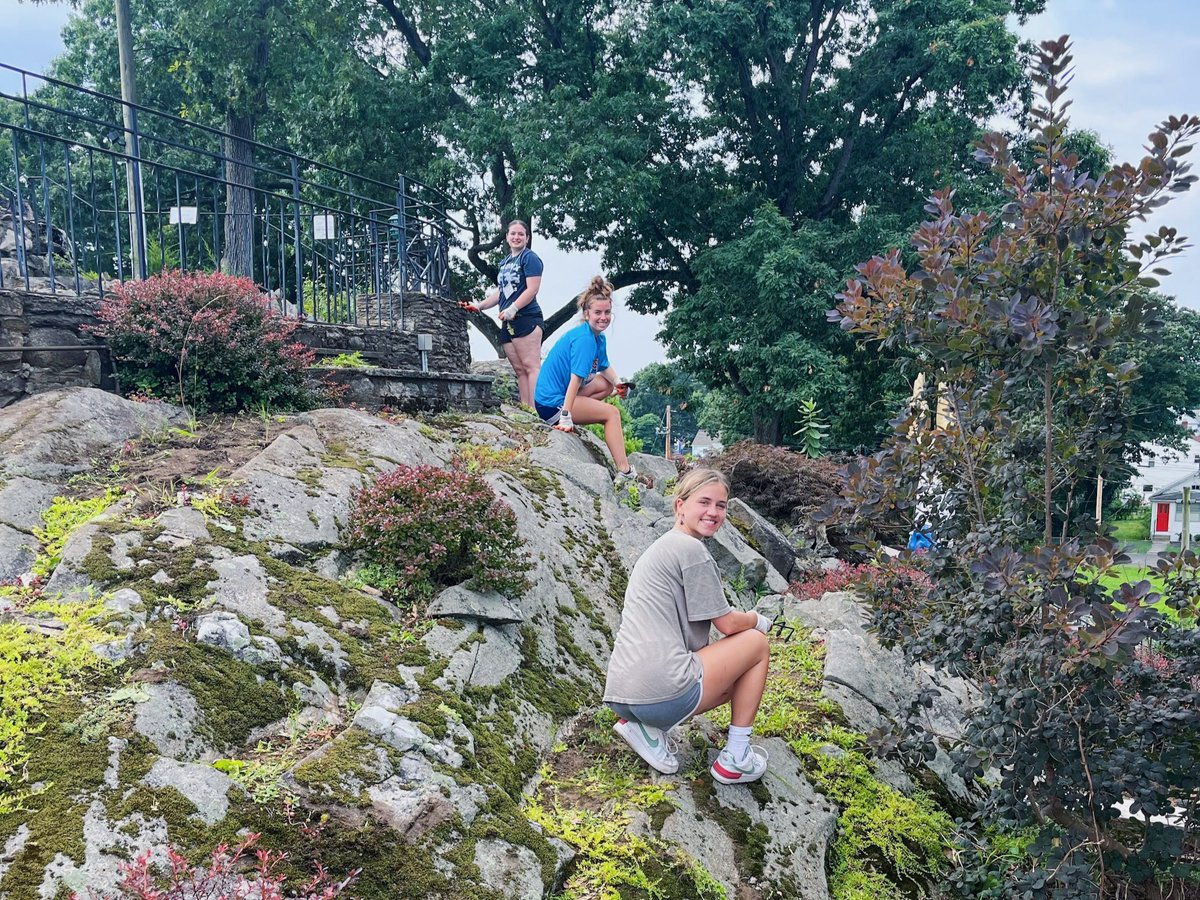 Sacred Heart University tweet media