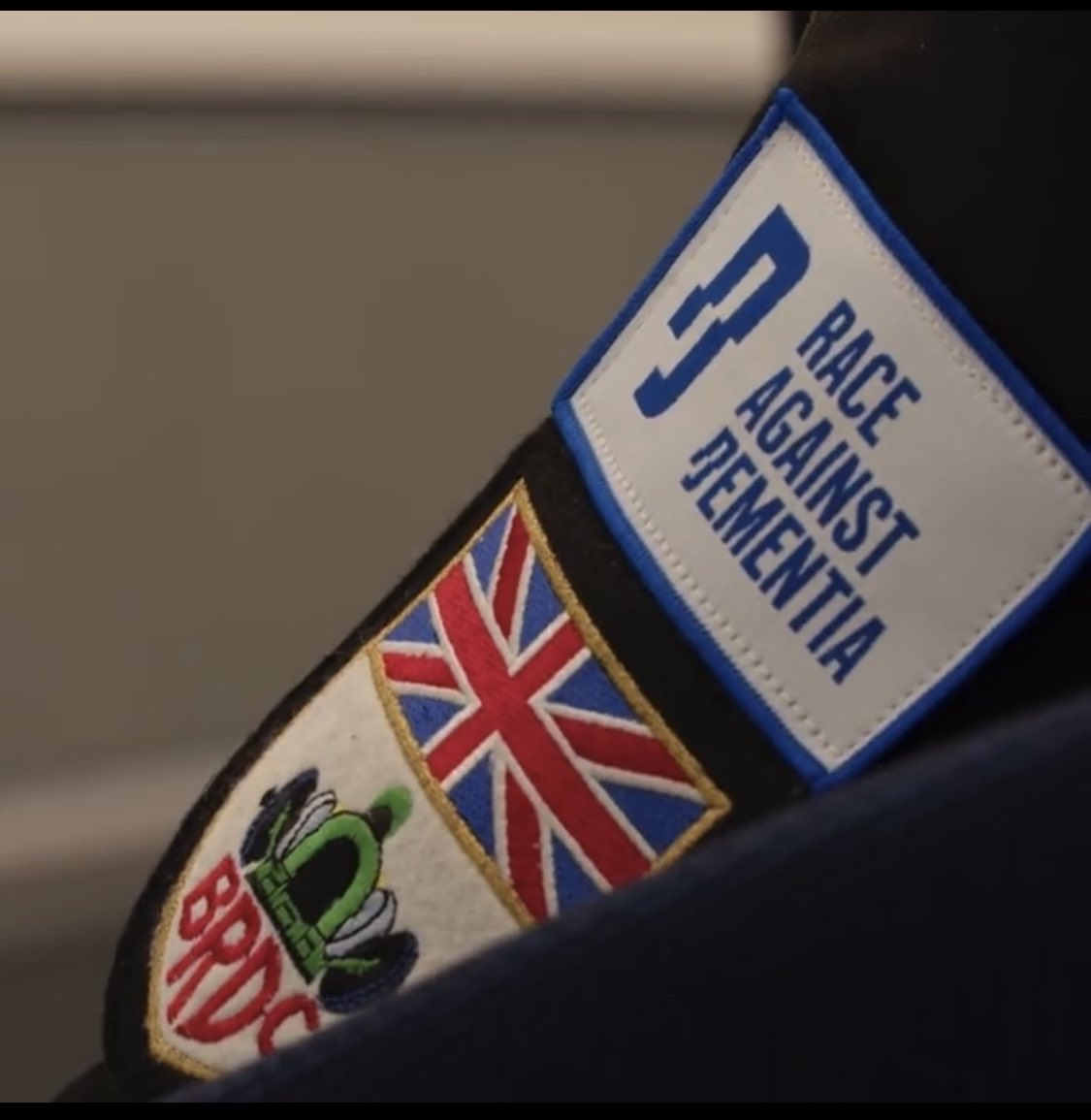 JacquiGoddard1's tweet photo. Worn 54 miles above Earth by Brit Adrian Reynard on today’s #Galactic03 was the emblem of @racingdementia, Sir Jackie Stewart’s charity to find a cure for dementia. Reynard also flew a medal that astronaut Gus Grissom, killed in the 1967 Apollo1 fire, had planned to take to space https://t.co/ABMgdzNkb1