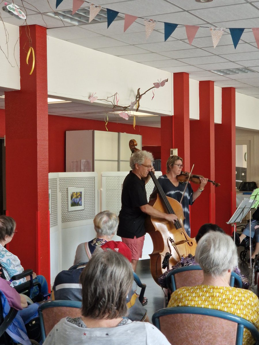 🎻 Lancement de la nouvelle saison de Musique à l'hôpital avec l'<a href="/ONPL_orchestre/">Orchestre National des Pays de la Loire - ONPL</a> au Pôle médico-social de Saint-Nicolas du <a href="/chu_angers/">CHU Angers</a>.

👏 Un grand merci au Crédit Mutuel Anjou pour leur soutien.