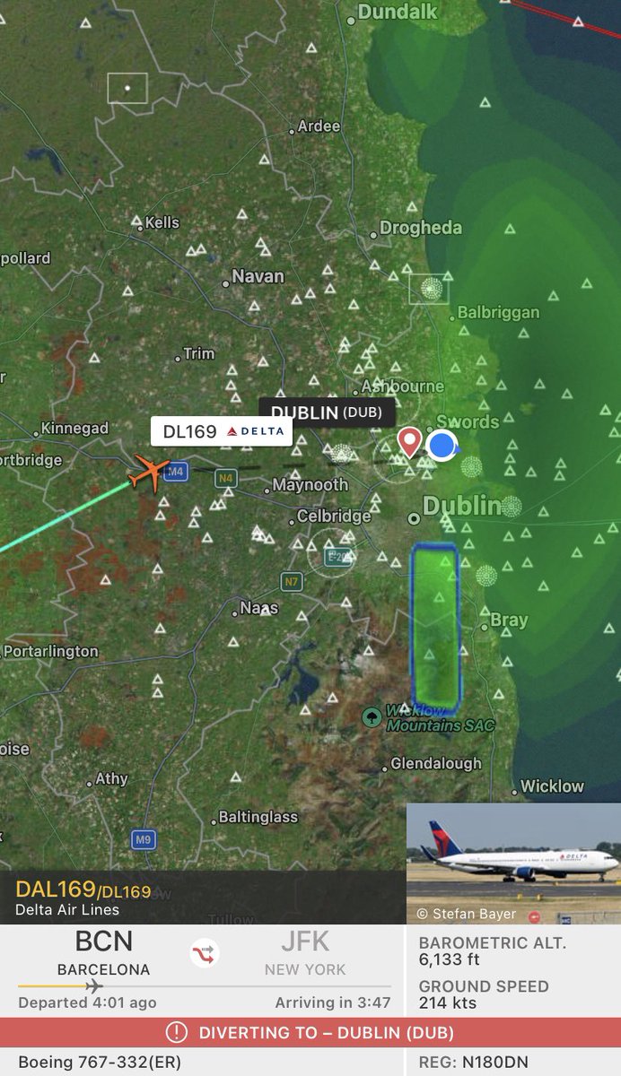 Shauns_Aviation's tweet photo. 🚨EMERGENCY
DAL169 is currently diverting to Dublin, i have no info on whats going on but
RESCUE 2, 3, 4 and 5 are going mobile so this may not be a medical emergency
THREAD⬇️
#emergency #DublinAirport #aviation #avgeek #Planes #dublin #dal169 #DL169 https://t.co/UJFrXBNqzM
