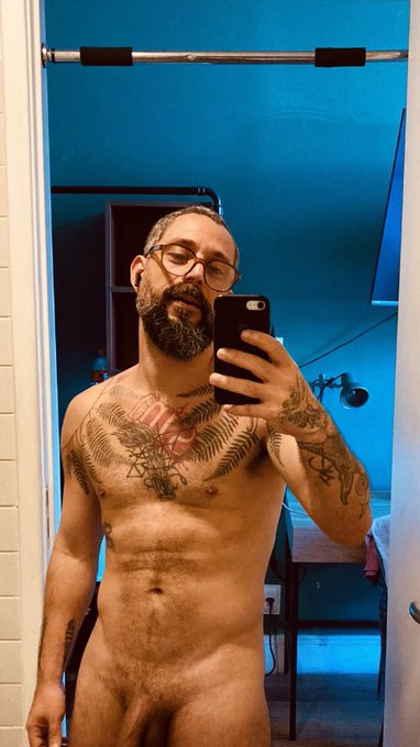 vcs repararam naquela barra? ela tem me ajudado bastante nos exerc&iacute;cios&hellip; 🔥  0nlyF4ns  https://t.co/qRORuNg0TD<a href="/tag/daddy"class="tags"><span>#daddy</span></a>