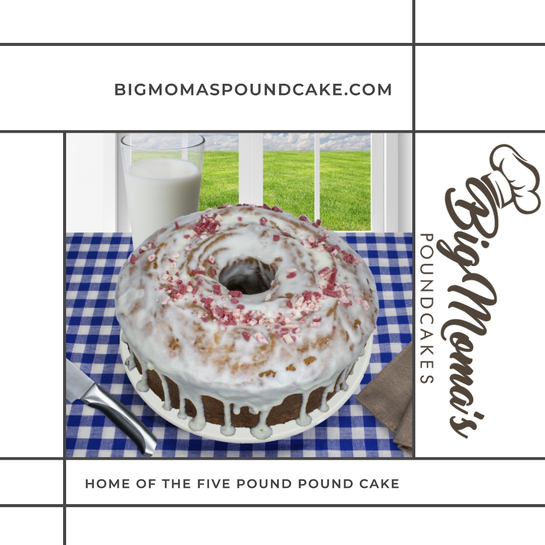 🍫 Indulge in the rich and moist Original Pound Cake or try the delightful Peppermint Pound Cake as our customer Joy Brownlee did! #CakeFlavors bigmomaspoundcake.com