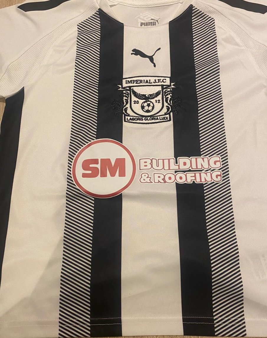 Presenting the U8's Front of Shirt Sponsor for this Season SM Building &amp; Roofing.
Thank you for your support 👍⚽️👍