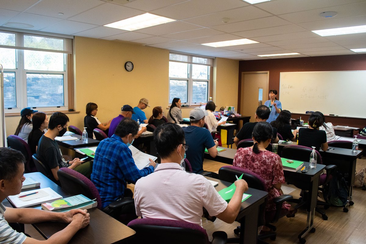PASSi_us's tweet photo. Our Chinese Home Health Aide class officially made its launch this week on September 6th!

A critical step to ensure all seniors have access to high quality care is offering training to those who can provide care in our seniors' language. 

Here are some photos! https://t.co/eookSeqUi0
