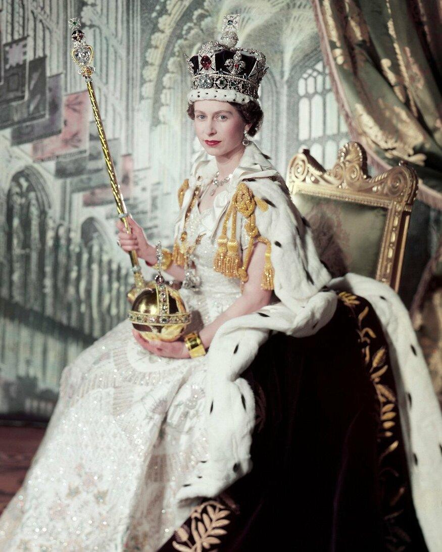 DU_Tories's tweet photo. Today marks exactly one year since Her majesty the Queen passed on. We shall never forget her life of service and compassion. Thank you for everything Elizabeth. https://t.co/DivHCGSV0z