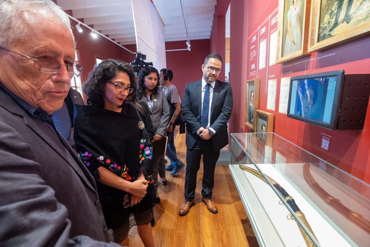 MinCulturaPe's tweet photo. La ministra de Cultura, @LeslieUrteaga, inauguró hoy la reconstrucción de la Casa Cuartel de Don José de San Martín, en #Pisco, con la presencia de autoridades regionales, locales, delegaciones internacionales, la empresa @PluspetrolPeru y la población de esta localidad. https://t.co/Uxv63vBz0M