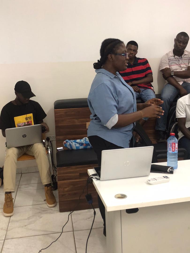 abrantiedigital's tweet photo. We had a such a great time yesterday at @openlabsgh for our digital marketing training.
Live updates from the events were covered by @DigitalMojogh. Check out some of the amazing nuggets that were shared at the training on @digitalmojogh, using the hashtag #Timewithamentor https://t.co/w6yxrXYXge