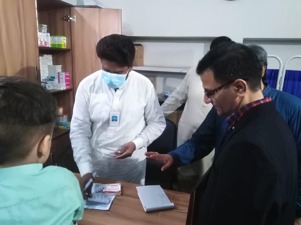 Dr. Virani, <a href="/AKUGlobal/">Aga Khan University</a>'s Vice Provost Research, visited health facilities in Punjab, witnessing the impactful work in Maternal, Newborn &amp; Child Health, along with vaccination programs. <a href="/ResearchAKU/">Research at AKU</a> <a href="/virani_md/">Salim Virani</a> <a href="/sajidsoofi/">sajid soofi</a> <a href="/hilbi_imtiaz/">Imtiaz H. HILBI</a> <a href="/masawarh75/">Masawar Hussain</a> <a href="/srf_aku/">Student Research Forum</a>