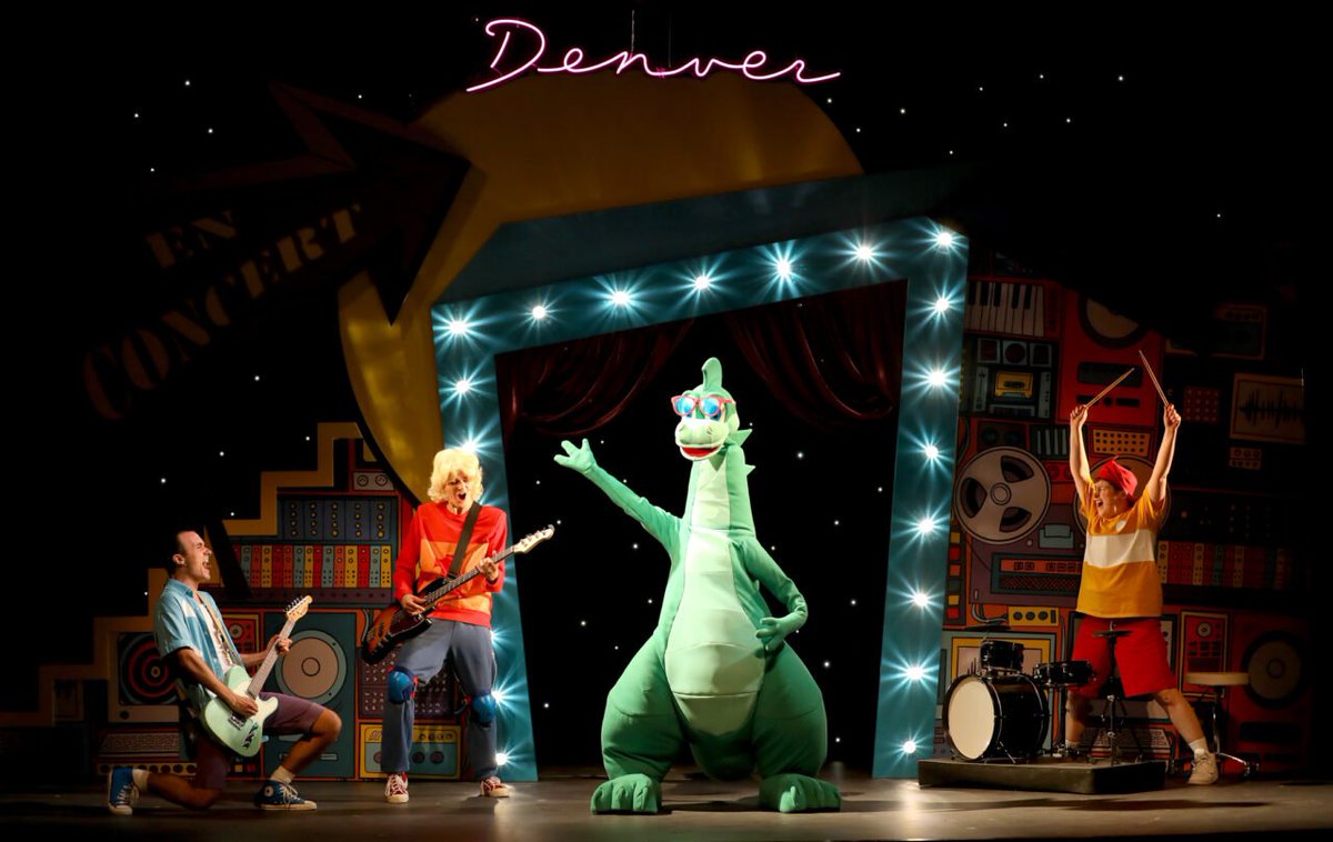 ElBlondo tweet media