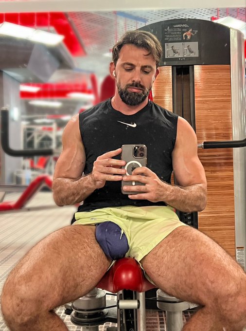 RT if you Need a gym buddy 😏 https://t.co/A7kpX7LjmQ