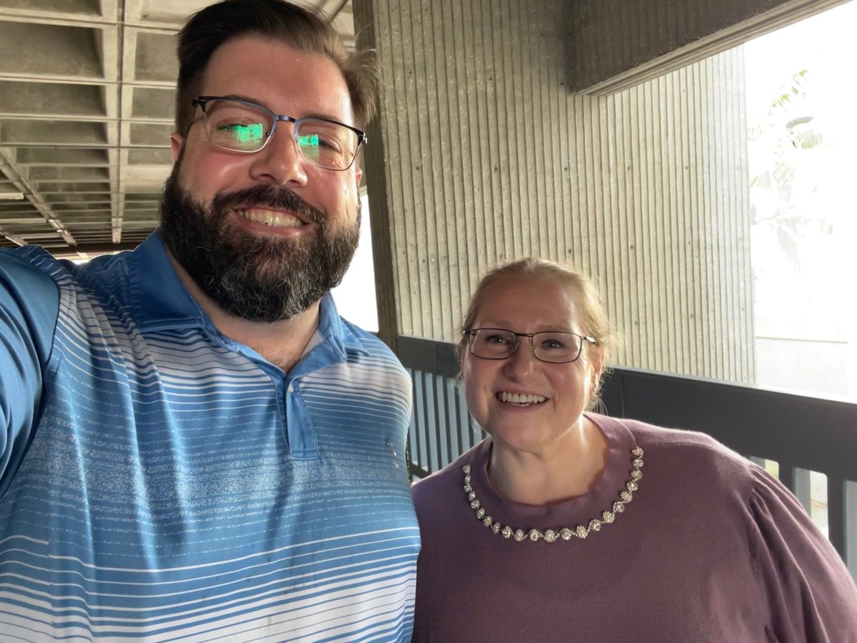 TridentSociety's tweet photo. Trident #SanJose Service Manager Stephen Crawford was invited by faculty member Jolena Grande to visit his alma mater, Cypress College, &amp; speak to first-semester students in the Intro to Funeral Directing course. We look forward to meeting the young professionals as colleagues! https://t.co/YGv60f3Bok