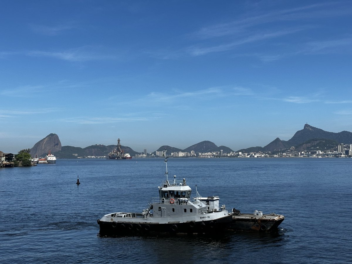 lbricio's tweet photo. Oq Niterói tem de melhor? A linda vista para o Rio de Janeiro. Apesar de ser uma excelente cidade, o melhor é essa vista para a cidade maravilhosa! Não é @eduardopaes ??? https://t.co/DSQvkVsv9F