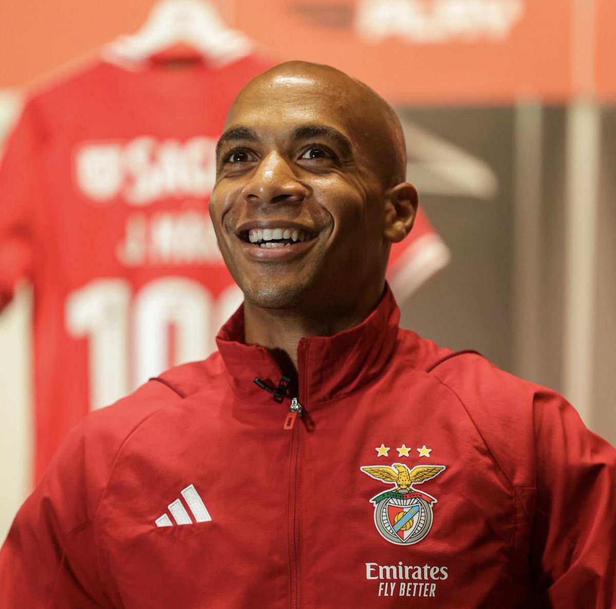 joaome17's tweet image. Incrível fazer 100 jogos por este grande clube! Vamos por mais! 🔴⚪️ @SLBenfica