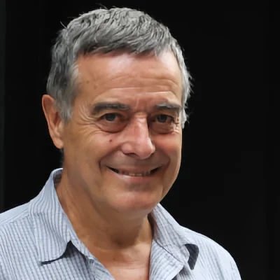 trinxat's tweet photo. El proper 21 de setembre, al @FerranCerro iniciem la temporada del #trinxat aquest cop ens acompanyarà @enricbcn del @casalinfants per conversar de tot allò que envolta la @rendabasicacat.
Apunteu-vos'hi aquí https://t.co/XU72URcXJl https://t.co/nS8w84FkgN